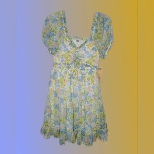 New With tags floral cap sleeve Madden NYC dress, multiple sizes available!